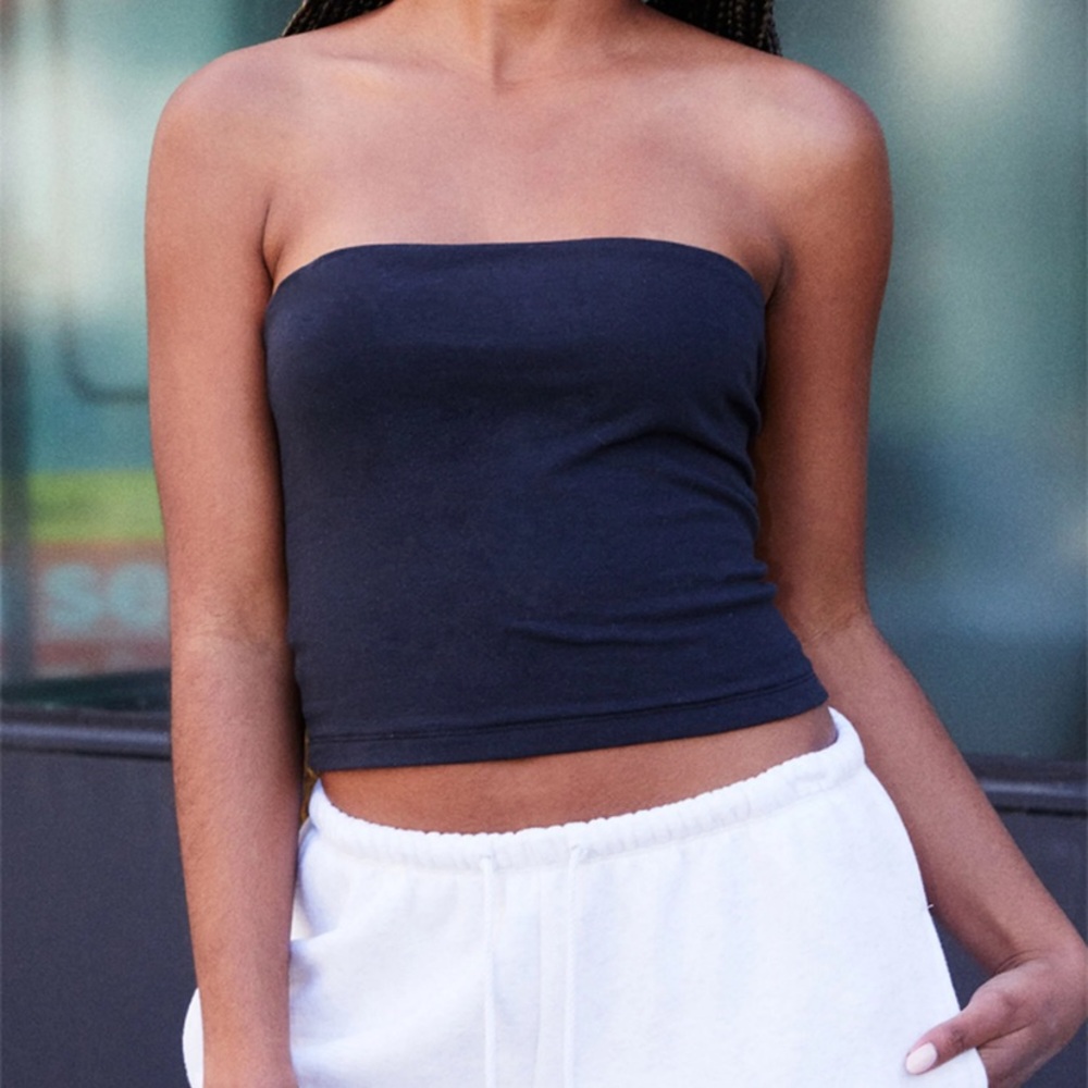 Black Amelia Cropped Tube Top- Brandy Melville